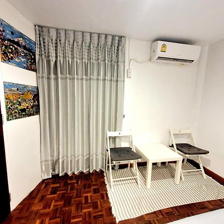 Home16 Sukhumvit16 Bangkok Zewnętrze zdjęcie