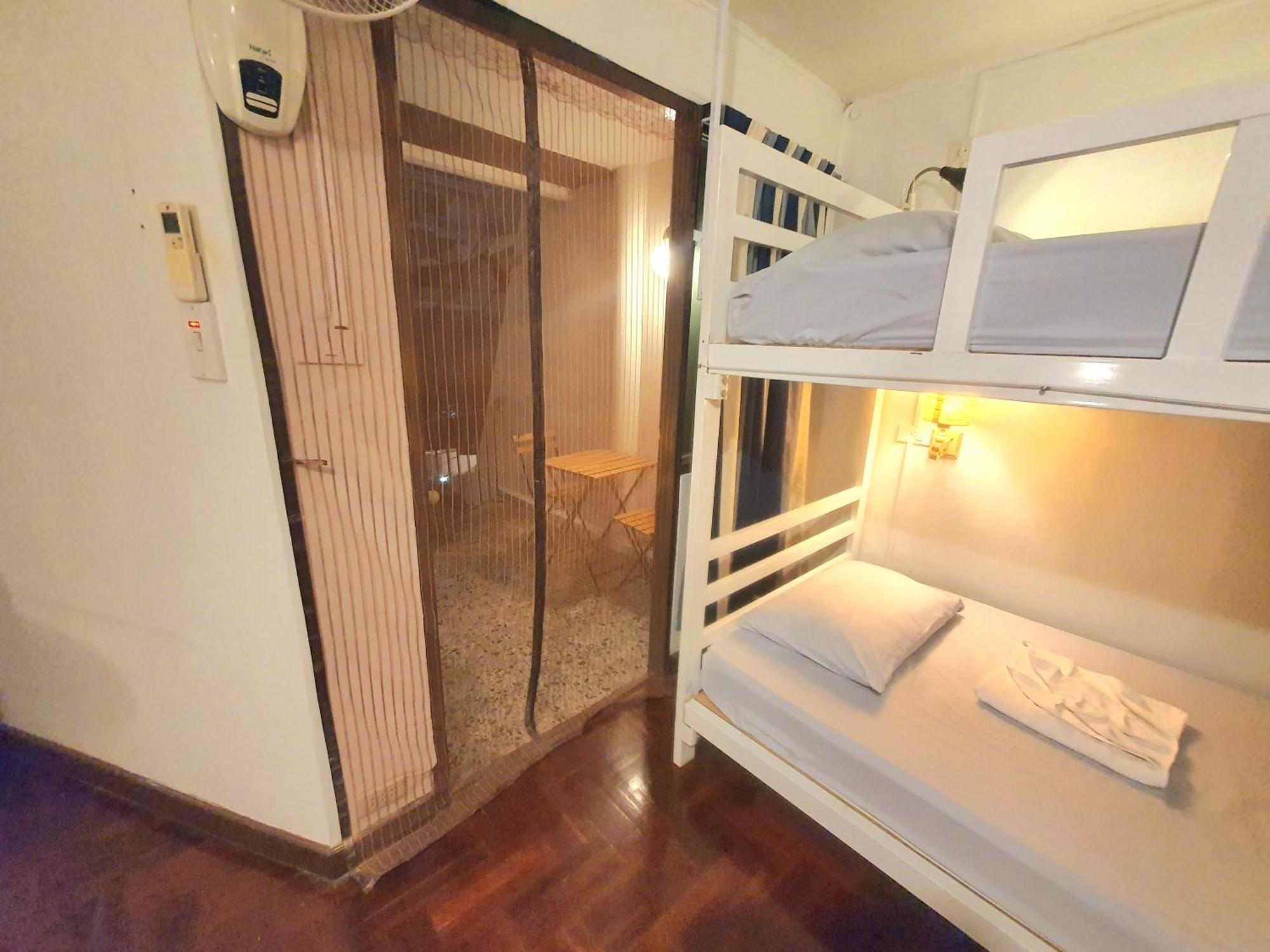 Home16 Sukhumvit16 Bangkok Zewnętrze zdjęcie
