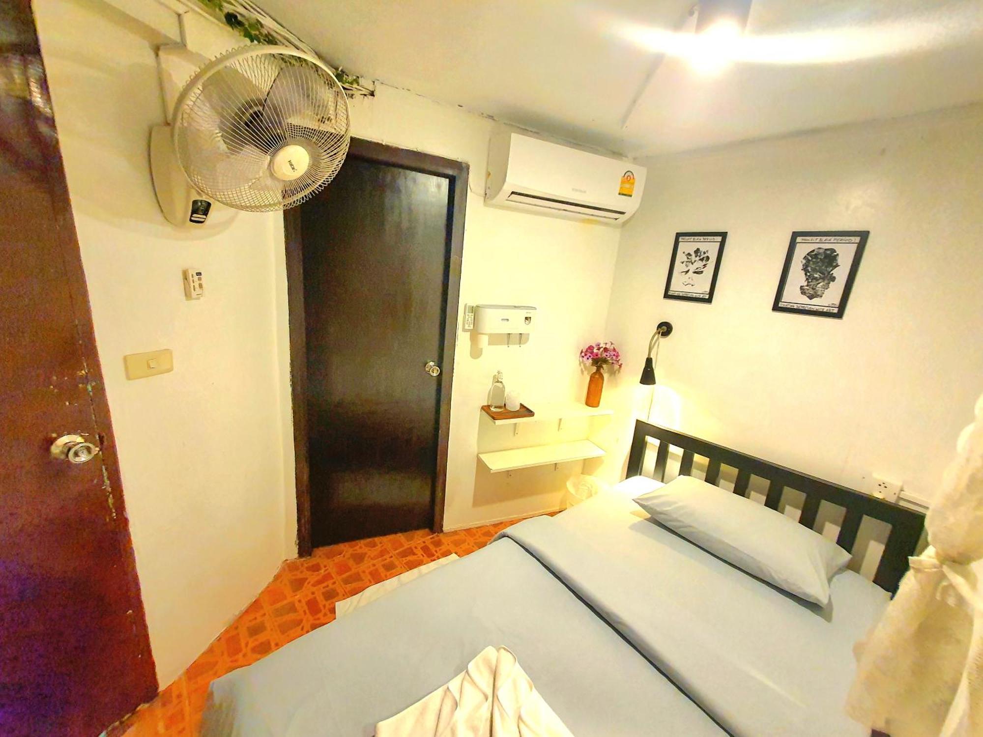 Home16 Sukhumvit16 Bangkok Zewnętrze zdjęcie
